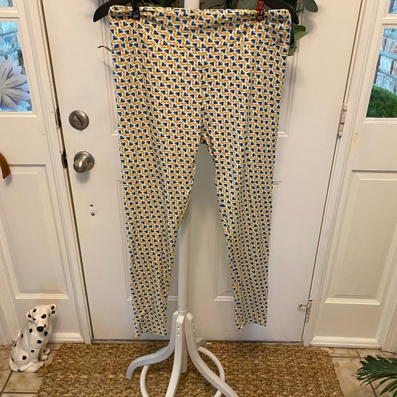 LuLaRoe Printed Soft Leggings Tall & Curvy L XL - Picture 1 of 6